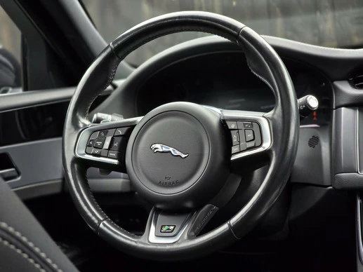 Jaguar XF - Afbeelding 20 van 30