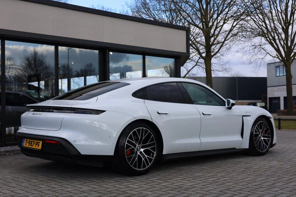 Porsche Taycan - Afbeelding 3 van 15