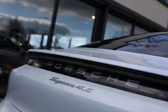 Porsche Taycan - Afbeelding 6 van 15