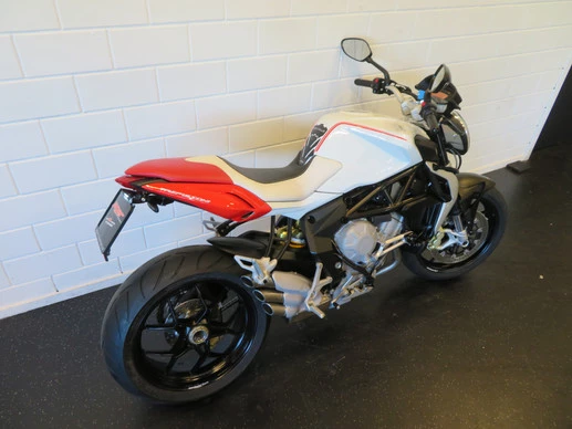 MV Agusta Brutale - Afbeelding 12 van 15