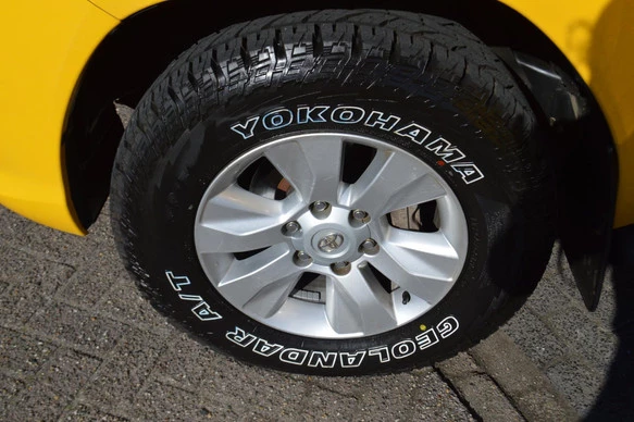 Toyota Hilux - Afbeelding 15 van 29