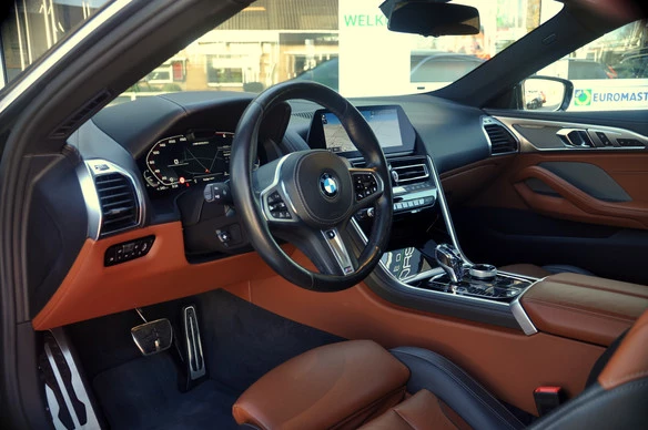 BMW 8 Serie - Afbeelding 13 van 30