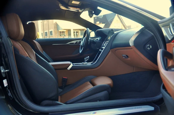 BMW 8 Serie - Afbeelding 14 van 30