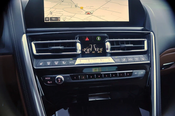 BMW 8 Serie - Afbeelding 18 van 30
