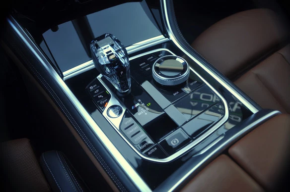 BMW 8 Serie - Afbeelding 22 van 30