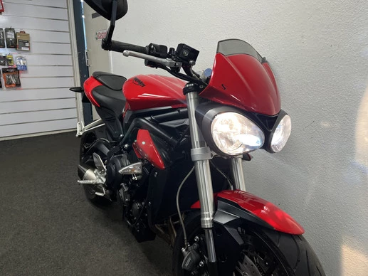 Triumph Street Triple - Afbeelding 12 van 20