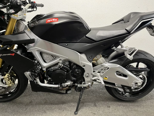 Aprilia Tuono V4 - Afbeelding 15 van 16