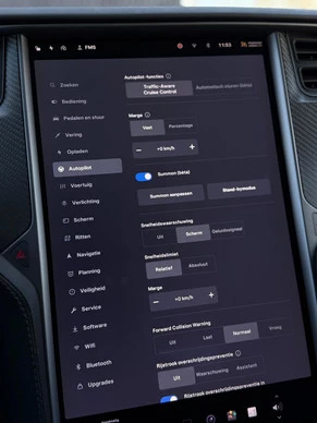 Tesla Model X - Afbeelding 22 van 30