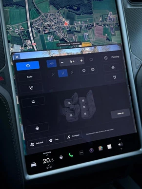 Tesla Model X - Afbeelding 25 van 30