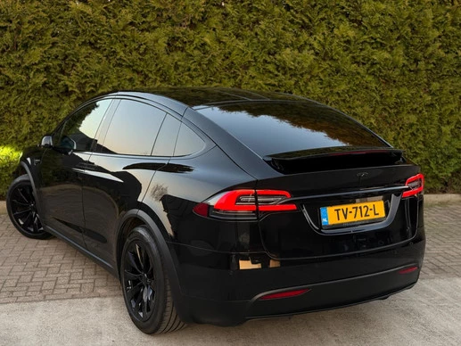 Tesla Model X - Afbeelding 27 van 30
