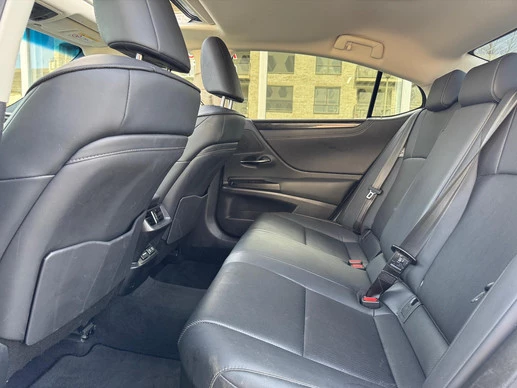 Lexus ES - Afbeelding 19 van 30