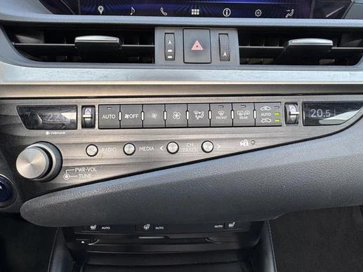 Lexus ES - Afbeelding 28 van 30