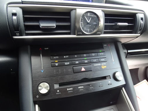 Lexus IS - Afbeelding 8 van 29