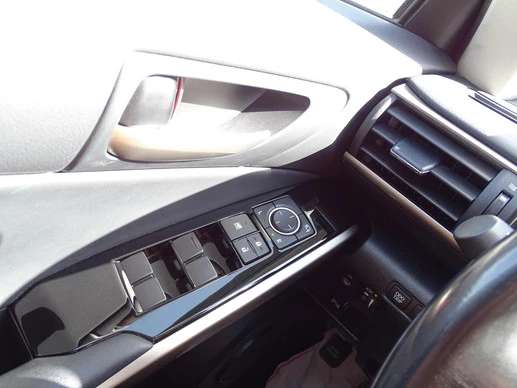 Lexus IS - Afbeelding 12 van 29