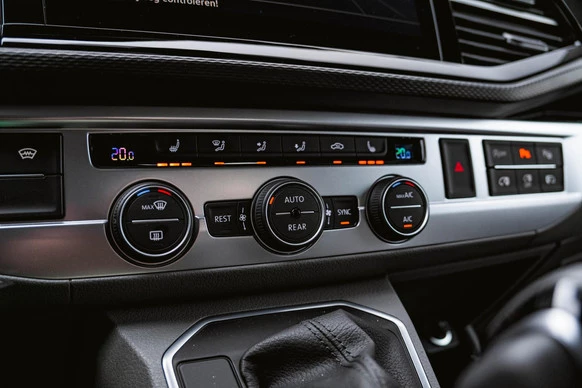 Volkswagen Caravelle - Afbeelding 18 van 30