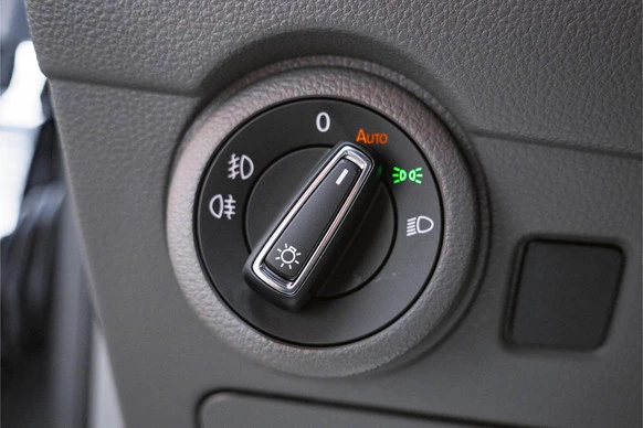 Volkswagen Caravelle - Afbeelding 23 van 30