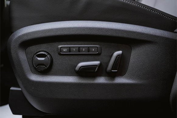 Volkswagen Caravelle - Afbeelding 26 van 30