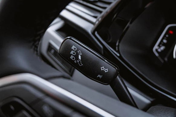 Volkswagen Caravelle - Afbeelding 14 van 30