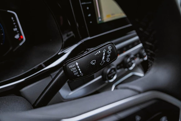 Volkswagen Caravelle - Afbeelding 15 van 30