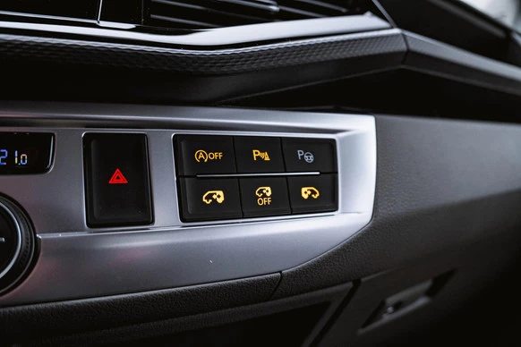 Volkswagen Caravelle - Afbeelding 21 van 30