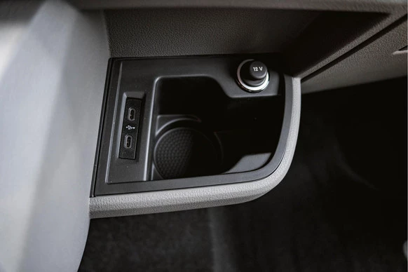 Volkswagen Caravelle - Afbeelding 23 van 30