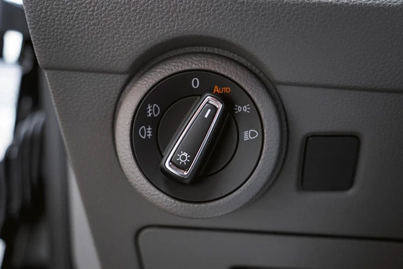 Volkswagen Caravelle - Afbeelding 26 van 30