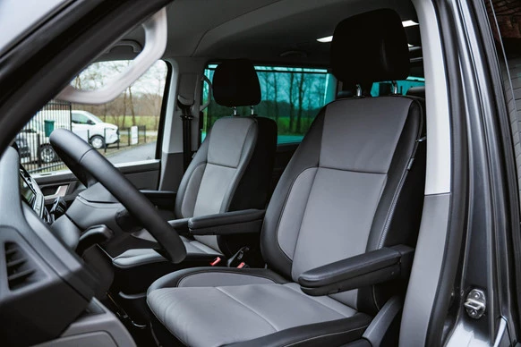 Volkswagen Caravelle - Afbeelding 28 van 30