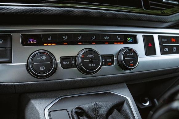 Volkswagen Caravelle - Afbeelding 17 van 30