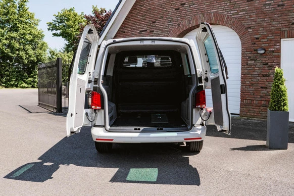 Volkswagen Caravelle - Afbeelding 29 van 30