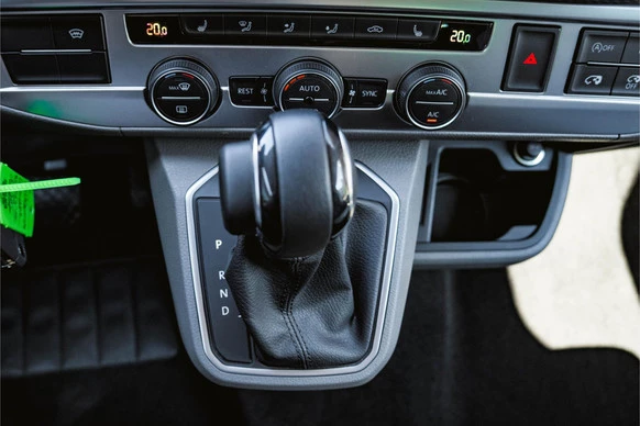 Volkswagen Caravelle - Afbeelding 17 van 30