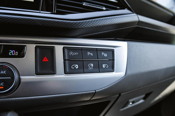 Volkswagen Caravelle - Afbeelding 18 van 30