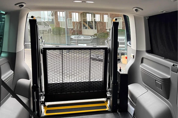 Volkswagen Caravelle - Afbeelding 28 van 30