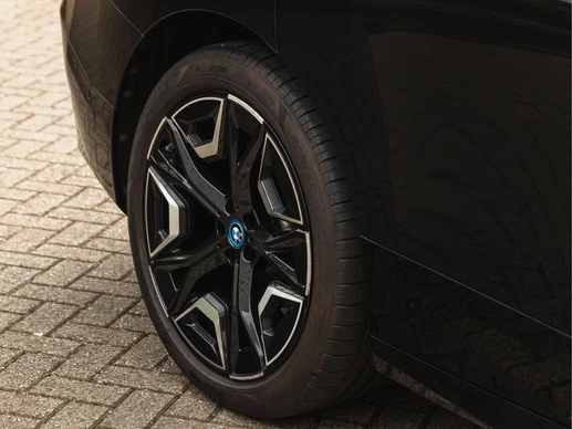 BMW iX - Afbeelding 12 van 30