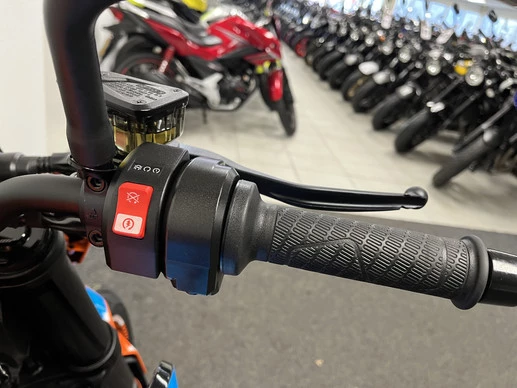 KTM DUKE - Afbeelding 11 van 20