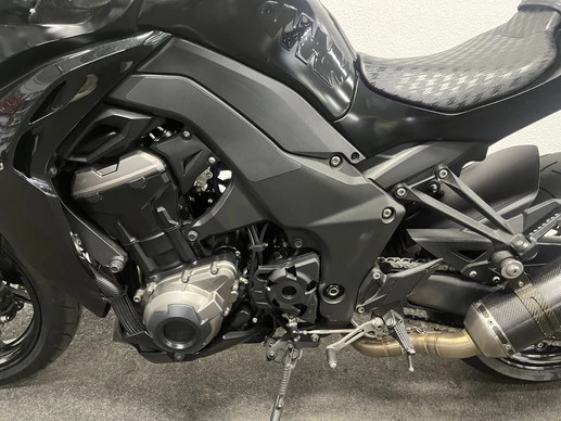 Kawasaki Z1000 - Afbeelding 14 van 16