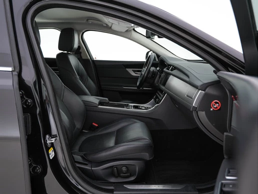 Jaguar XF - Afbeelding 11 van 30