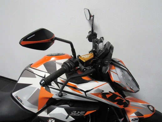 KTM 890 - Afbeelding 9 van 9