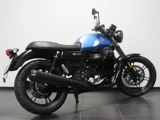 Moto Guzzi V7 - Afbeelding 6 van 8