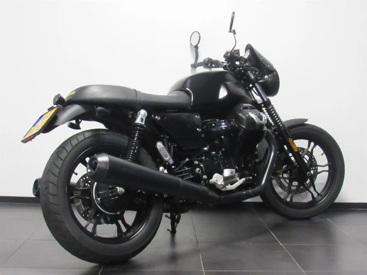 Moto Guzzi V7 - Afbeelding 6 van 7