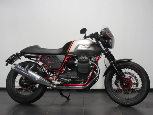 Moto Guzzi V7 - Afbeelding 1 van 8