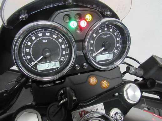 Moto Guzzi V7 - Afbeelding 7 van 8