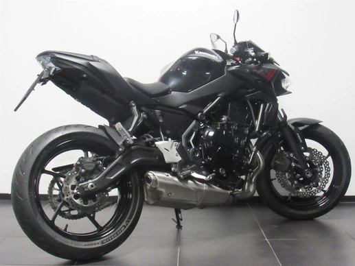 Kawasaki Z650 - Afbeelding 6 van 7