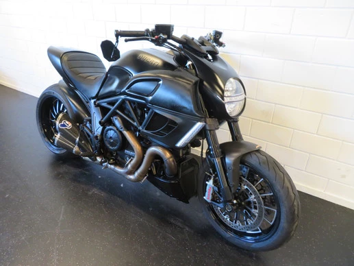 Ducati Diavel - Afbeelding 2 van 14