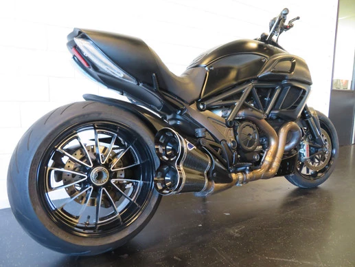 Ducati Diavel - Afbeelding 10 van 14