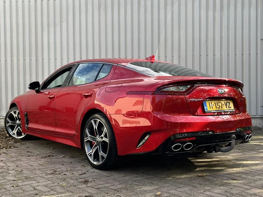 Kia Stinger - Afbeelding 17 van 19