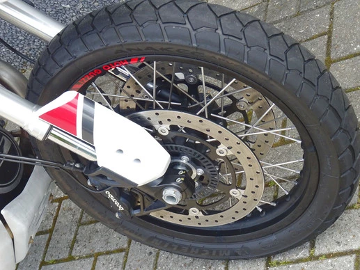Moto Guzzi V85 - Afbeelding 5 van 14