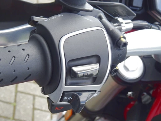 Moto Guzzi V85 - Afbeelding 9 van 14