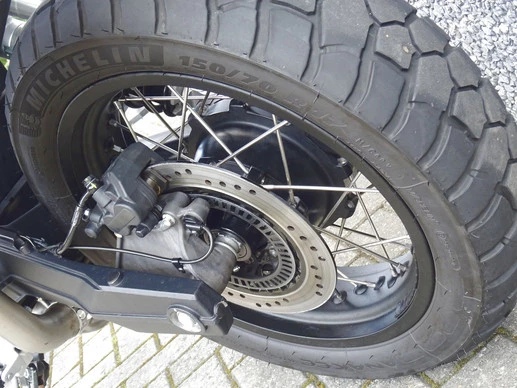 Moto Guzzi V85 - Afbeelding 12 van 14