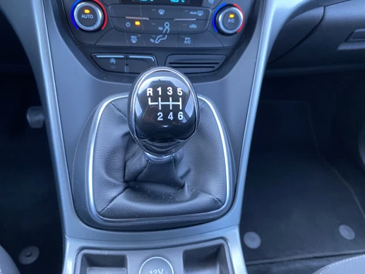 Ford Kuga - Afbeelding 24 van 30