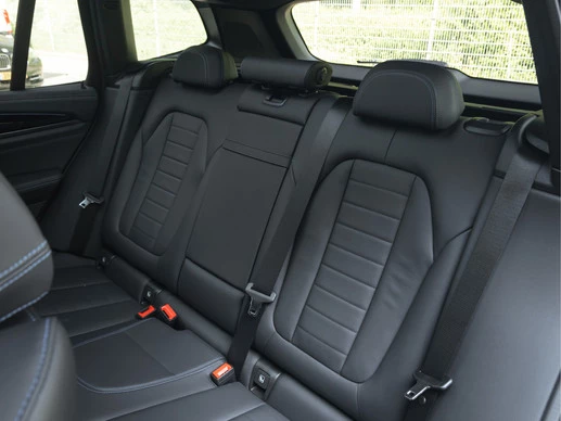 BMW iX3 - Afbeelding 24 van 30